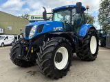 2015 NEW HOLLAND T7.235
